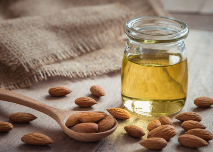 Berikut 5 Manfaat Minyak Almond untuk Kesehatan yang Jarang Diketahui, Salah Satunya Hilangkan Stretchmark