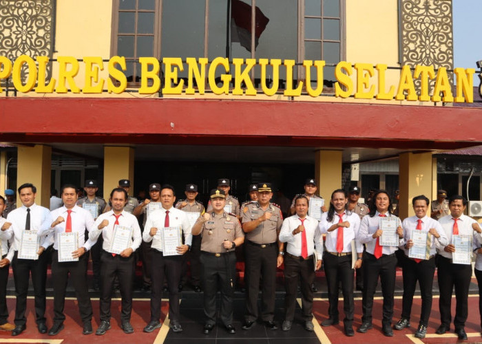 20 Personel Polres Bengkulu Selatan Terima Penghargaan Atas Dedikasi dan Kinerja