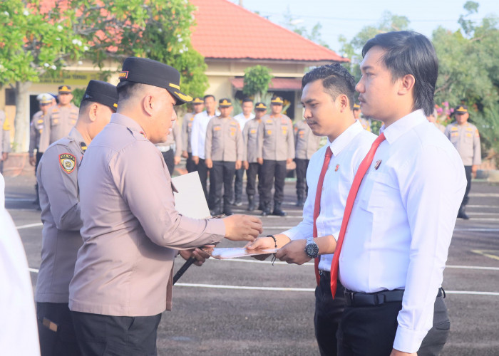 Berhasil Tangkap Pelaku Pembunuhan Sadis, 21 Personel Polres Kaur Terima Piagam Penghargaan