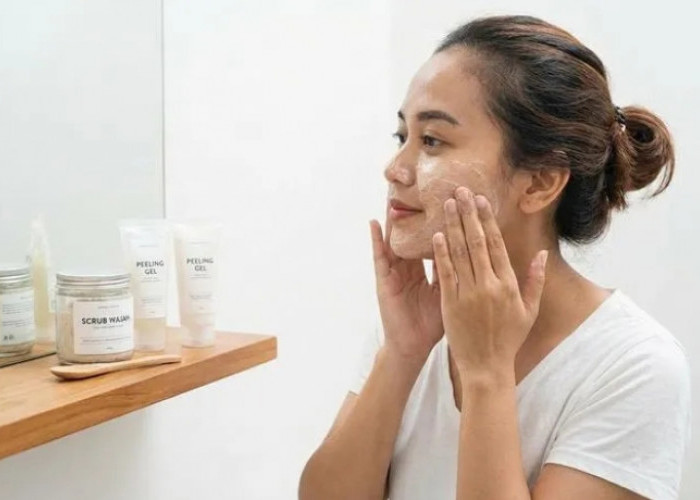 Pentingnya Lakukan Eksfoliasi Wajah, Ini Manfaat yang Bisa Diperoleh!
