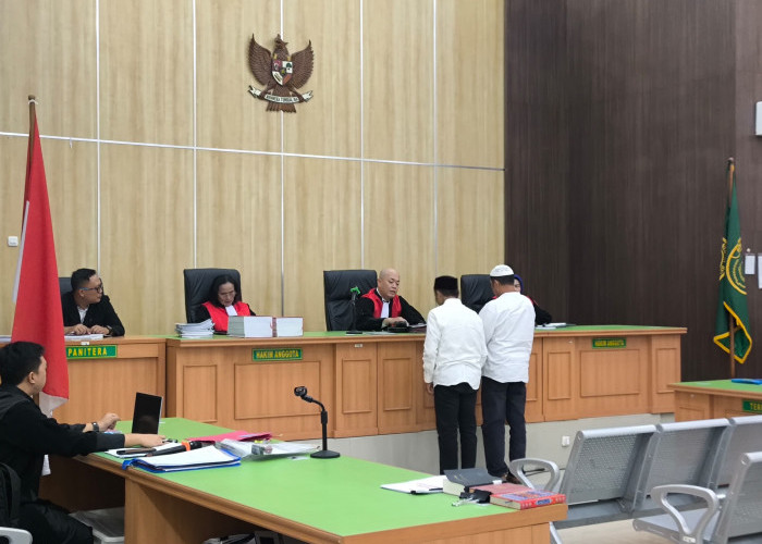 Tanpa Eksepsi, 2 Terdakwa Korupsi RTH Mukomuko Jalani Sidang Perdana di PN Bengkulu