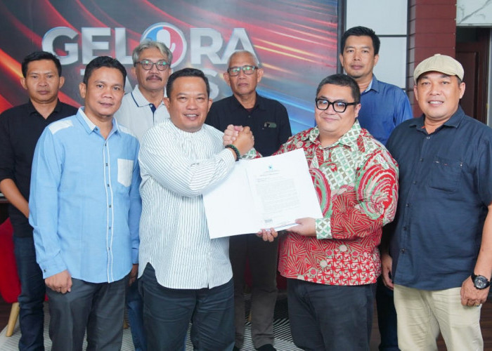 Pasangan Erwin-Jonaidi Terima Rekomendasi dari DPN Partai Gelora Maju Pilkada Seluma 2024