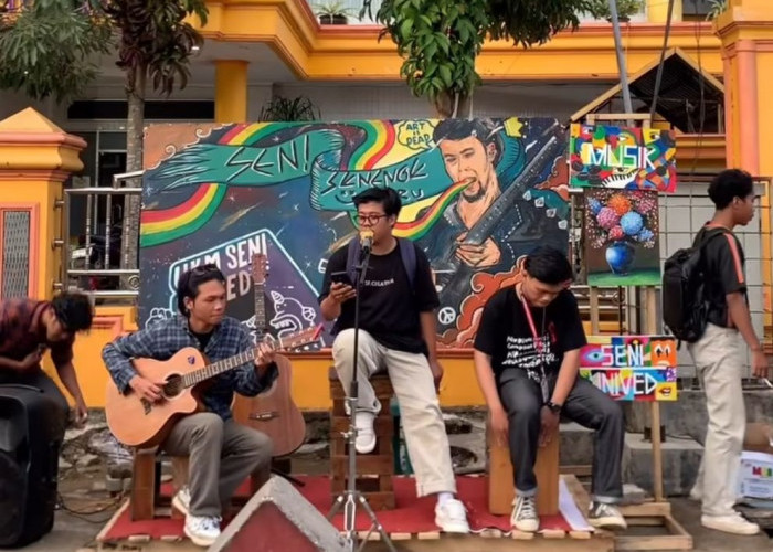 UKM Seni Unived Gelar 'Senandung Gembira Stage', Live Music dan Galang Dana untuk Panti Asuhan
