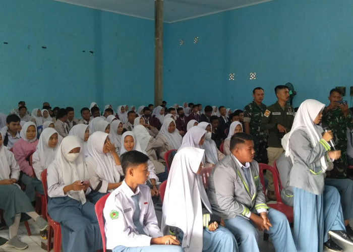 Bangun Jati Diri, Dandrem 041/Gamas Berikan Sosialisasi ke Siswa SMA/SMK