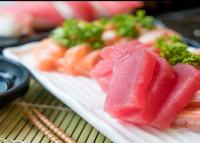 Konsumsi Ikan Salmon Mentah Picu Efek Samping Bagi Tubuh, Ini Penjelasannya!