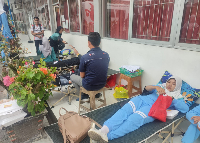 Fakultas Ilmu Kesehatan Dehasen Bersama PMI Bengkulu Gelar Kegiatan Donor Darah 