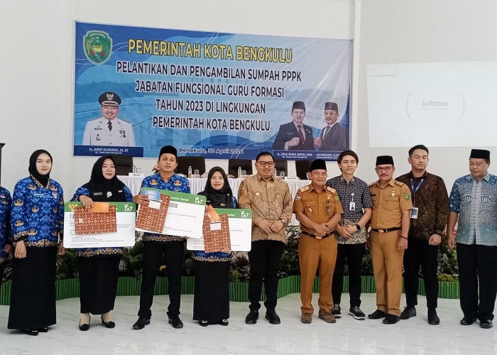 Pj Wali Kota Bengkulu Lantik 356 PPPK Formasi 2023, Pesankan Dedikasi dan Loyalitas