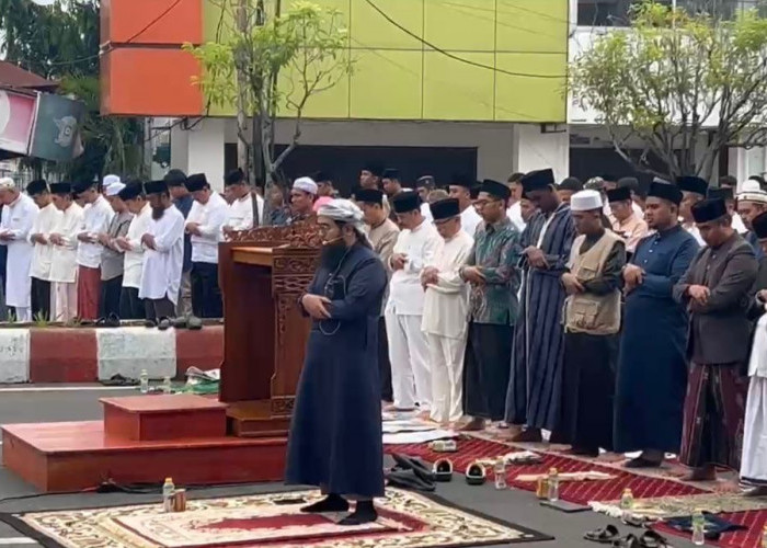 Gelar Salat Iduladha di Jalan Suprapto, PCM Muhammadiyah Bengkulu 4 Salurkan 100 Ekor Hewan Kurban