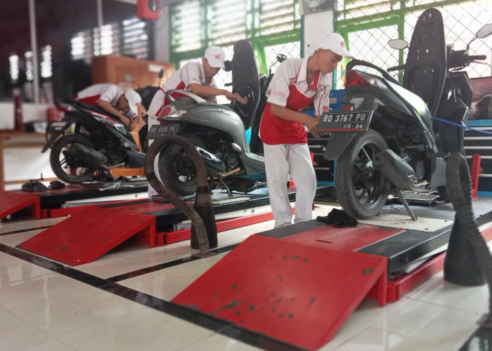 Astra Motor Bengkulu Gandeng 13 SMK Binaan untuk Service Kunjung Pengguna Motor Honda