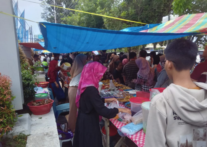 Bulan Ramadan Bawa Berkah Bagi Pedagang Takjil