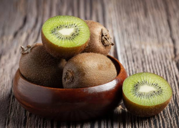 Jangan Anggap Sepele! Ada 8 Efek Samping Berbahaya dari Mengonsumsi Kiwi Secara Berlebihan 