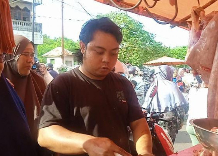 Harga Daging Sapi di Pasar Minggu Kota Bengkulu Tembus Rp150 Ribu per Kg