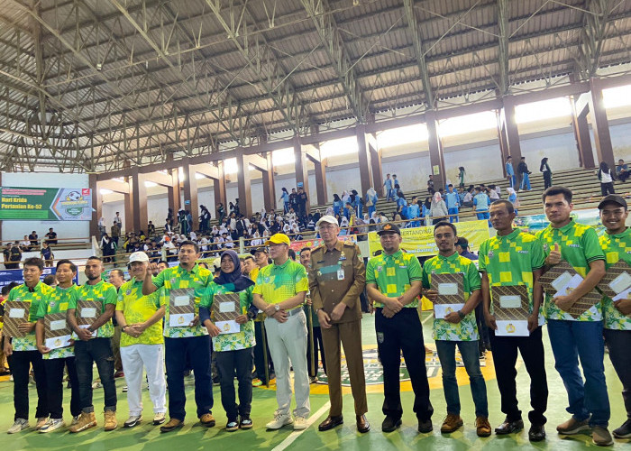 Gubernur Rohidin Resmi Buka Turnamen Futsal antar OPD, Pesan Selalu Jaga Sportivitas