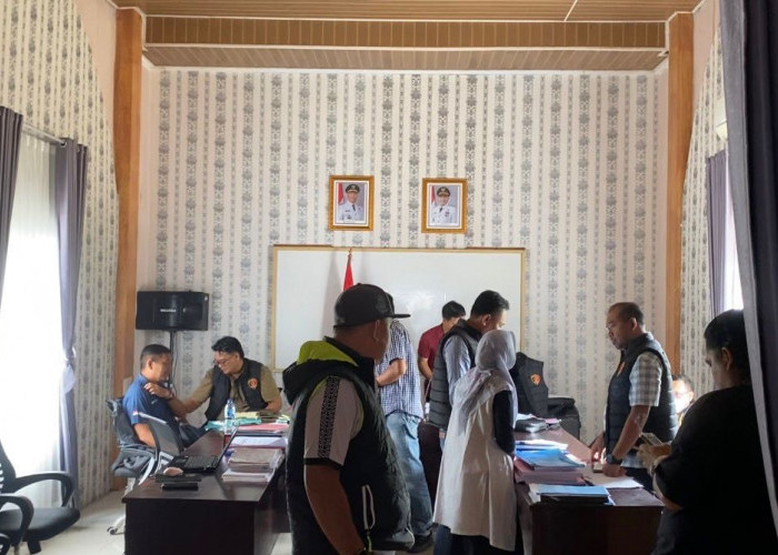 Polda Bengkulu Geledah Kantor Disparpora dan BKD Kepahiang