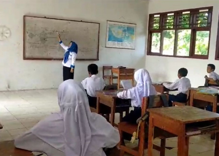 Dikbud Seluma: Guru dan Murid Dilarang Tambah Libur, Wajib Masuk 6 Januari