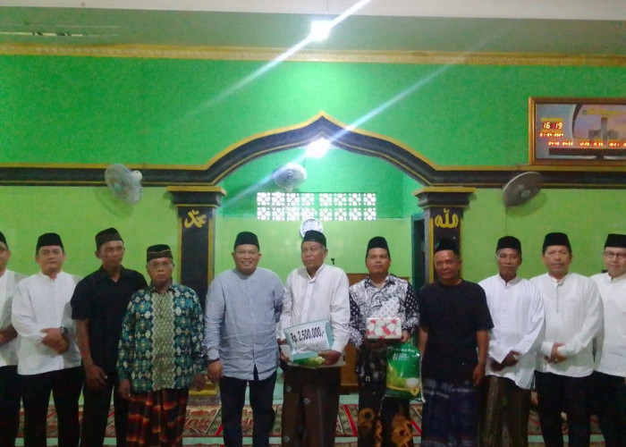 Safari Ramadhan Malam ke-21, Bupati Seluma Kunjungi Masjid Sillahudin Al-Ayubi Desa Suksari