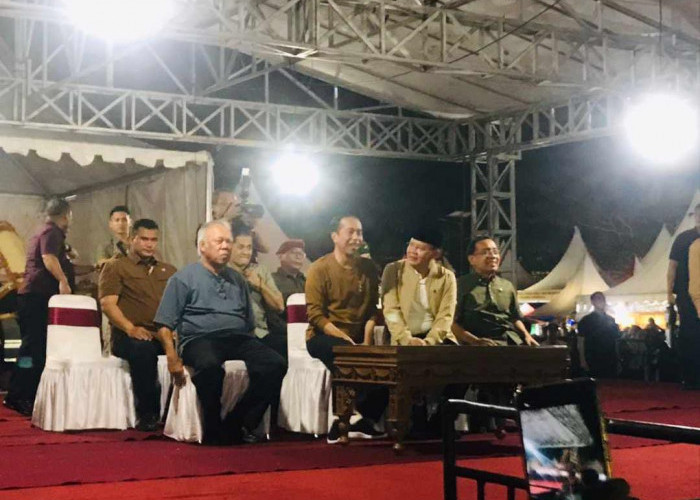 Presiden RI Joko Widodo 'Keliling' di Festival Tabut Bengkulu