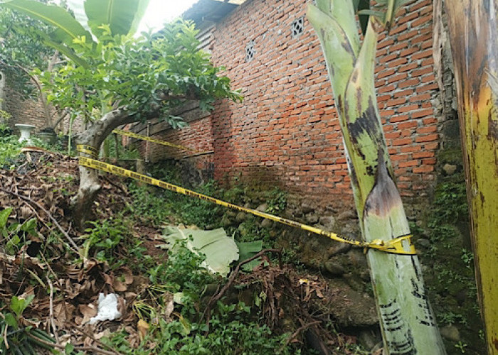 ODGJ Ditemukan Meninggal Tanpa Busana di Belakang Rumah Warga Jalan Nangka
