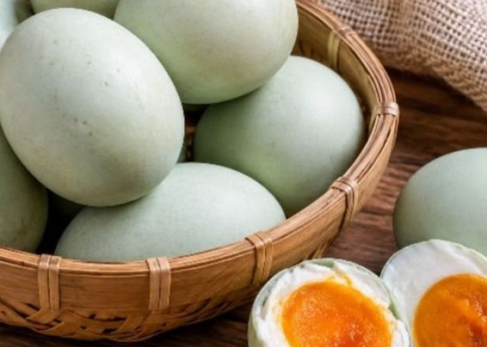Kaya Protein dan Nutrisi Penting, Ini Manfaat Telur Asin bagi Kesehatan