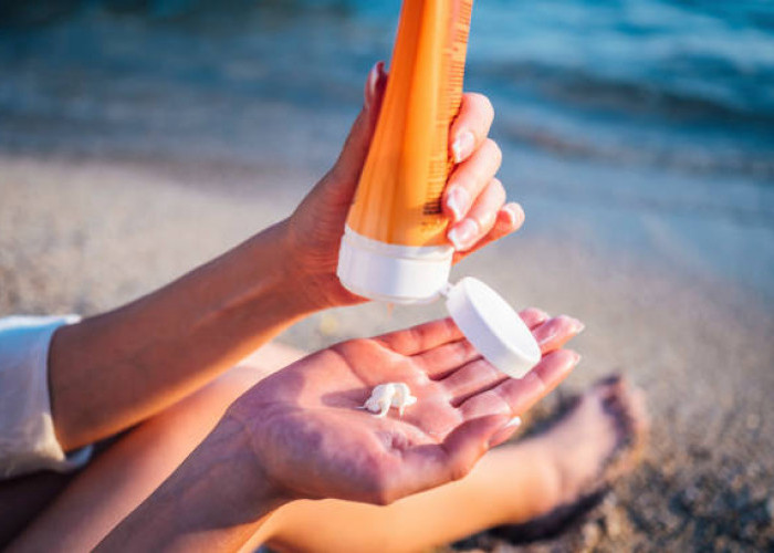  Sering Bikin Ragu, Perlukah Memakai Sunscreen Saat Musim Hujan? Cari Tahu Jawabannya di Sini