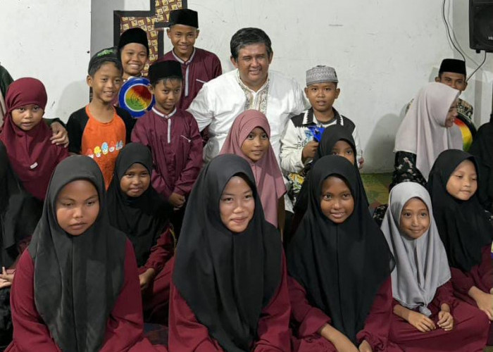 Pelindo Salurkan Bantuan Kesehatan dan Pendidikan untuk Masyarakat Enggano