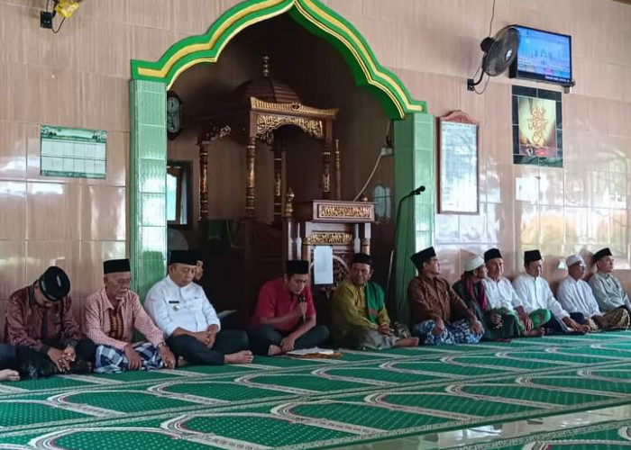 Wabup Seluma Awali Safari Ramadan di Masjid Al Muhtadin Desa Tumbuan