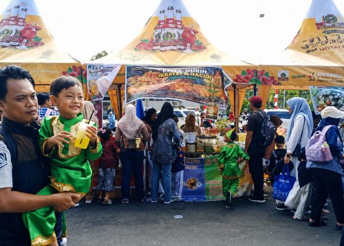 150 Tenant UMKM Ramaikan Festival Pantai Panjang, Pelaku Usaha Raup Omzet Berlipat