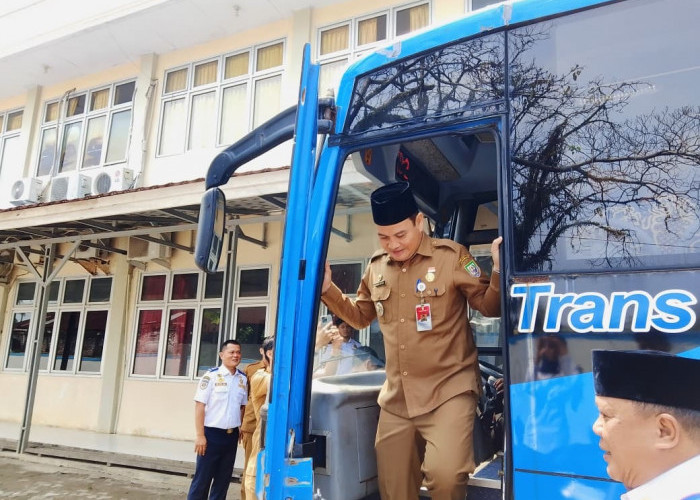 Dukung Mobilitas Sivitas Akademik UMB, Pemprov Bengkulu Pinjam Pakaikan 1 Unit Bus BRT 