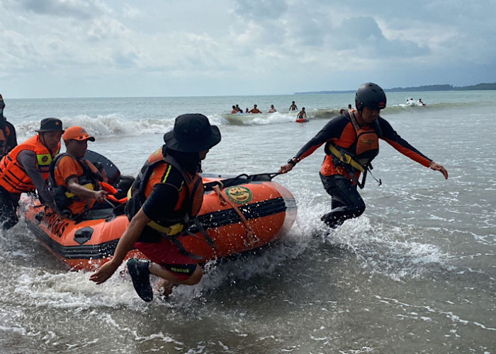 4 Korban Tenggelam di Pantai Zakat Bengkulu Berhasil Diselamatkan