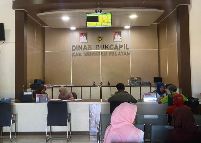 Jangan Tertipu Oknum, Dukcapil Bengkulu Selatan Layani Langsung dan Gratis 