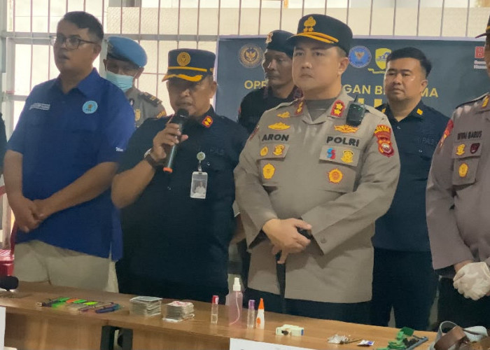 Razia Gabungan di Rutan IIB Manna, Sel Tahanan Diperiksa, WBP Dites Urine