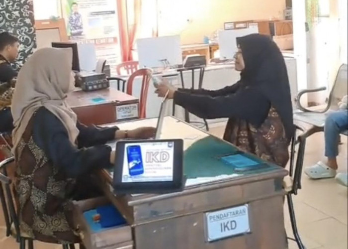 Dukcapil Seluma Dorong Warga Aktifkan IKD, Urus Adminduk Cukup Lewat Ponsel