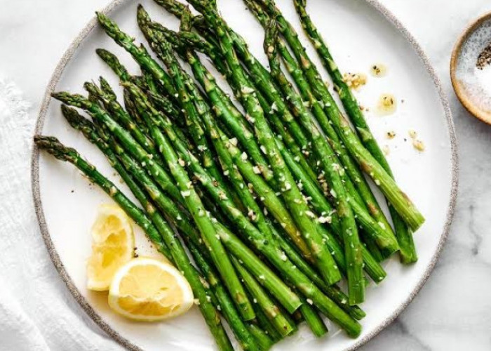 7 Efek Samping Berbahaya dari Mengonsumsi Asparagus Secara Berlebihan, Apa Saja Ya?