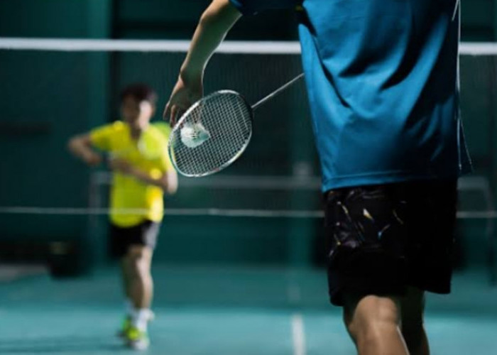 Pecinta Badminton Wajib Tahu, Berikut Manfaat Melakukan Olahraga Ini Secara Rutin!