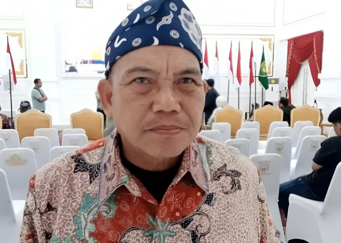 Tertibkan Wajah Kota, Pemkot Gratiskan Retribusi 3 Bulan Bagi PKL yang Masuk ke Dalam Pasar Panorama