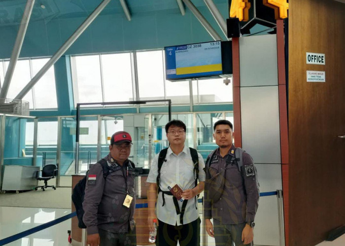 Kerja Pakai Visa Wisata, WNA Asal China Dideportasi dari Bengkulu