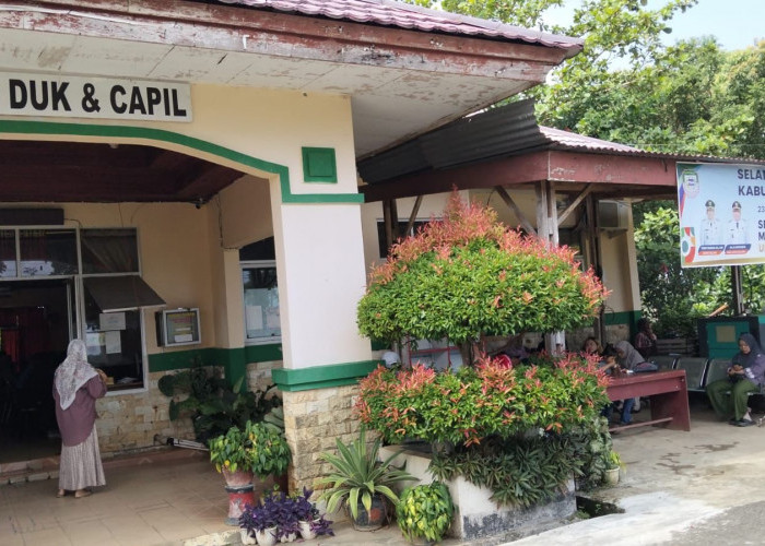 Disdukcapil Seluma Minta Warga Tunda Urus e-KTP Akibat Server Utama Rusak Tersambar Petir