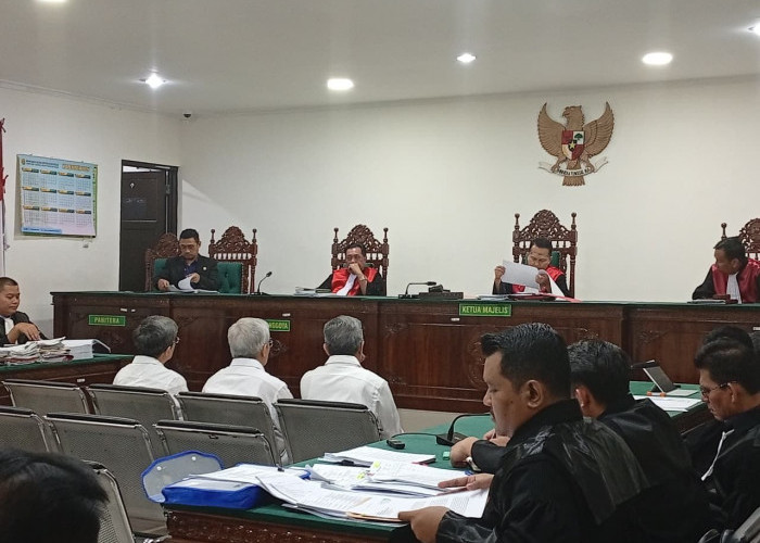 Sidang Korupsi PTM-Mega Mall: Terdakwa Tegaskan Proyek Dibiayai Swasta dan Telah Setor PAD Rp40 Miliar