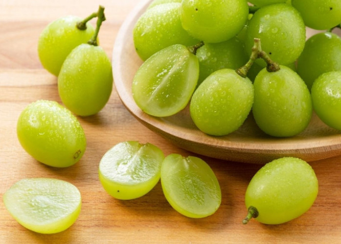 7 Manfaat Kesehatan Mengonsumsi Anggur Hijau Secara Rutin, Bisa Bantu Kelola Berat Badan Lho!
