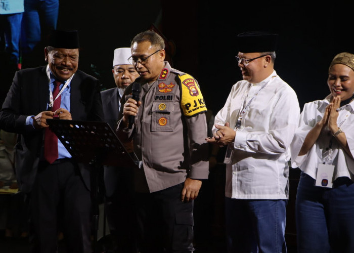 Malam Pengundian Nomor Urut, Kapolda Bengkulu Ajak Kedua Paslon Gubernur dan Wagub Nyanyi Bareng