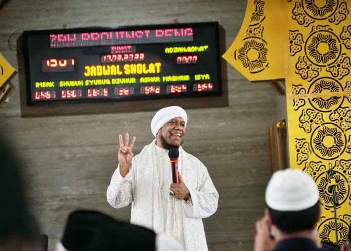 Peringati Isra Miraj di Bengkulu, Ini Kata Ustadz Fadlan Garamatan