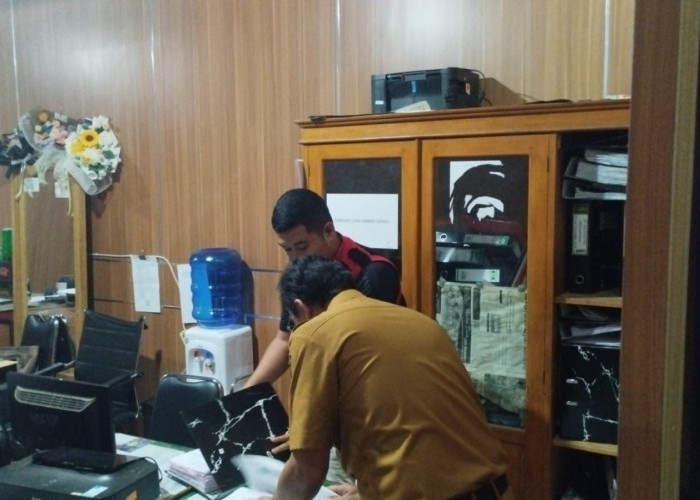Kejari Bengkulu Utara Geledah Kantor Sekretariat DPRD, Usut Dugaan Korupsi Perjalanan Dinas Rp5,7 Miliar