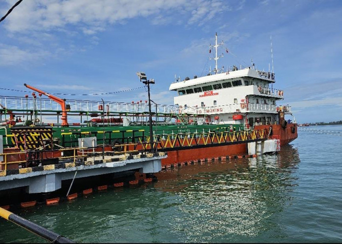Pertamina Kembali Salurkan BBM ke FT Pulau Baai Lewat laut, Stok Dipastikan Aman  