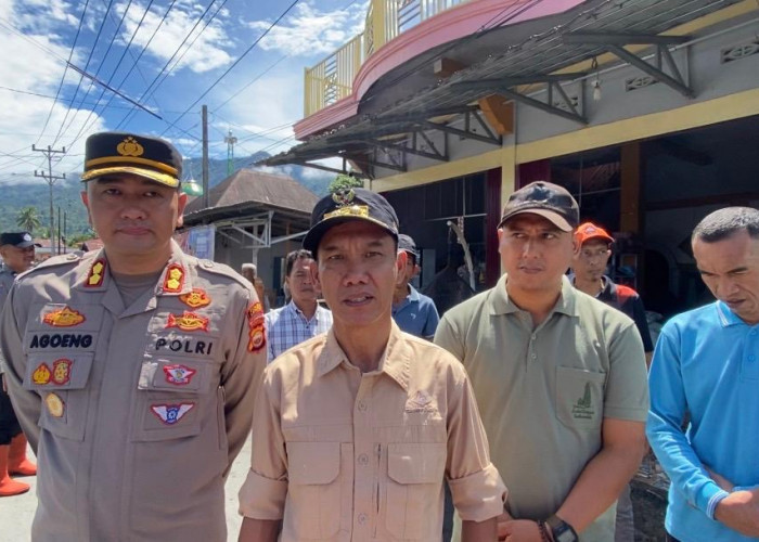 Wabup Lebong Tinjau Lokasi Banjir, OPD Diminta Siapkan Logistik dan Dapur Umum