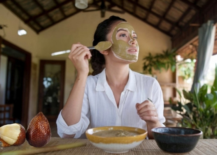 Sering Dijadikan Produk Masker, Ini Manfaat Buah Salak Bagi Kecantikan Kulit Anda!