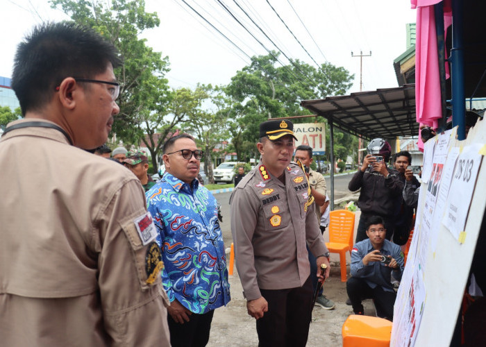 Pastikan Keamanan Tahap Pemungutan Suara, Kapolresta Bengkulu Bersama Forkopimda Cek TPS