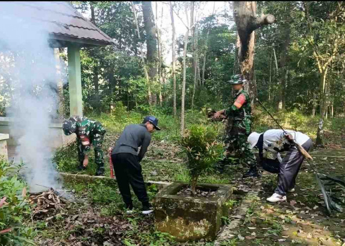 HUT ke-10 Kodam XXI/Radin Inten, Kodim 0423/BU Perkuat Sinergi Lewat Aksi Bersih Hutan Kota Arga Makmur