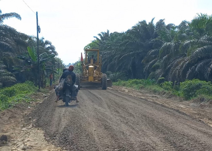 Pembangunan Jalan Sari Mulyo-Tawang Rejo Seluma Dikebut!