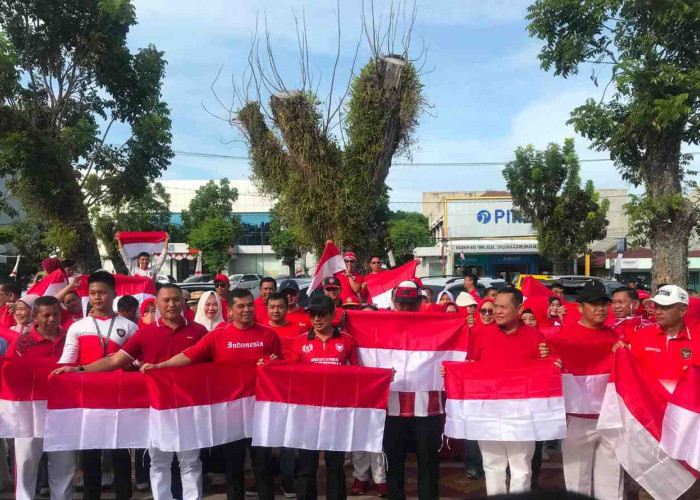 Kobarkan Semangat Nasionalisme, Pemkot Bengkulu Bagikan 5.000 Bendera Merah Putih Gratis di 3 Titik Ini