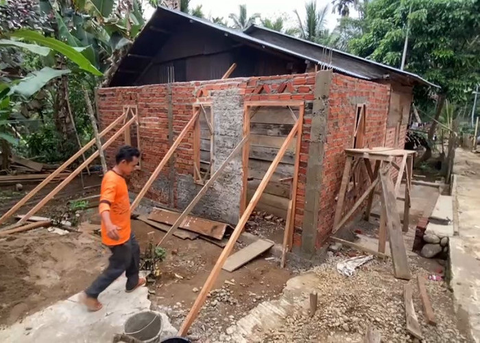 Pasca Kasus Pemerasan, Proyek Bedah Rumah di Bengkulu Tengah Dipastikan Tetap Berjalan
